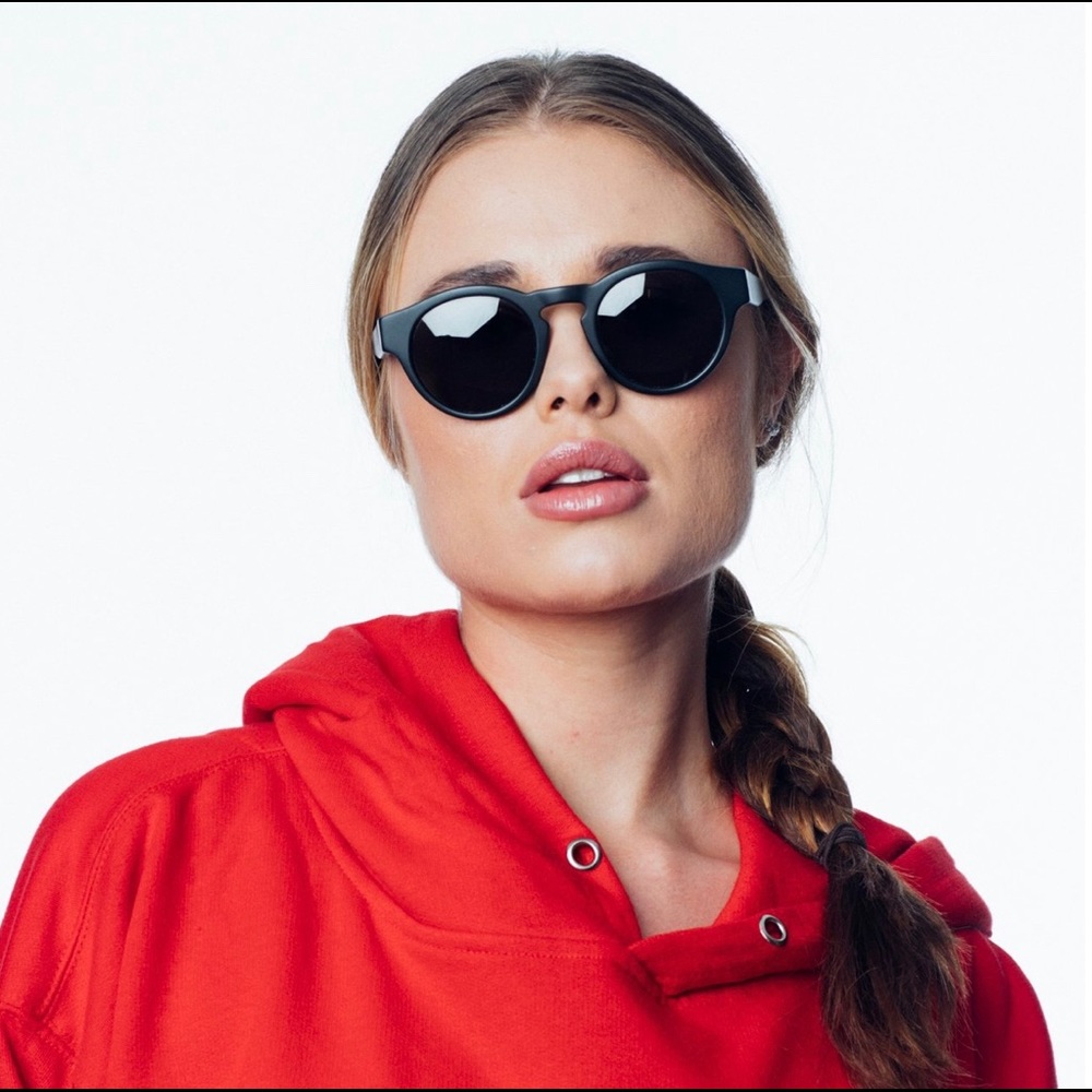 Sunglasses Unisex Matte Black - Picture 8 of 8